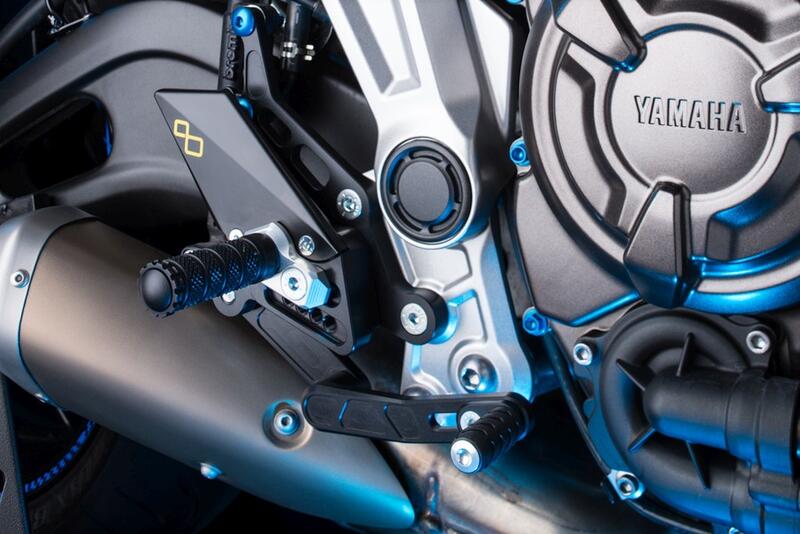 Pedane Regolabili Con Poggia Piedi Fissi per Yamaha Naturale